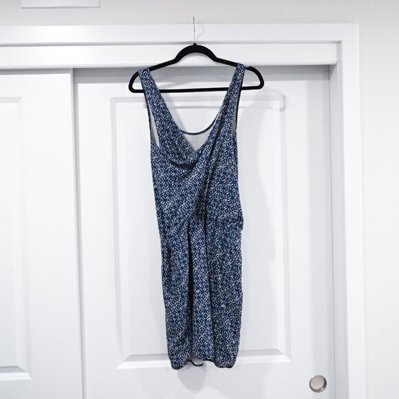 Patagonia Medium Women's Fleetwith Navy Print Crossback Athletic Dress - Picture 8 of 9